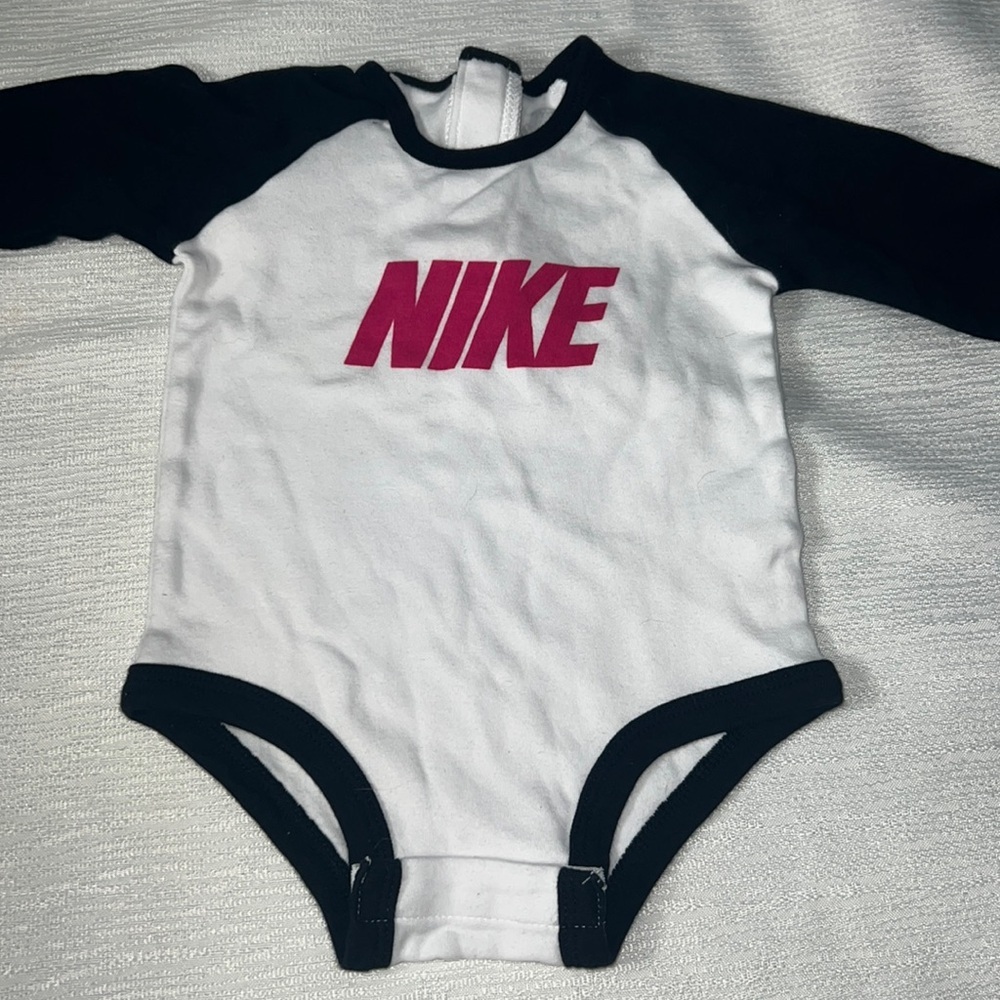 4/$15 Nike 3-5m onsie